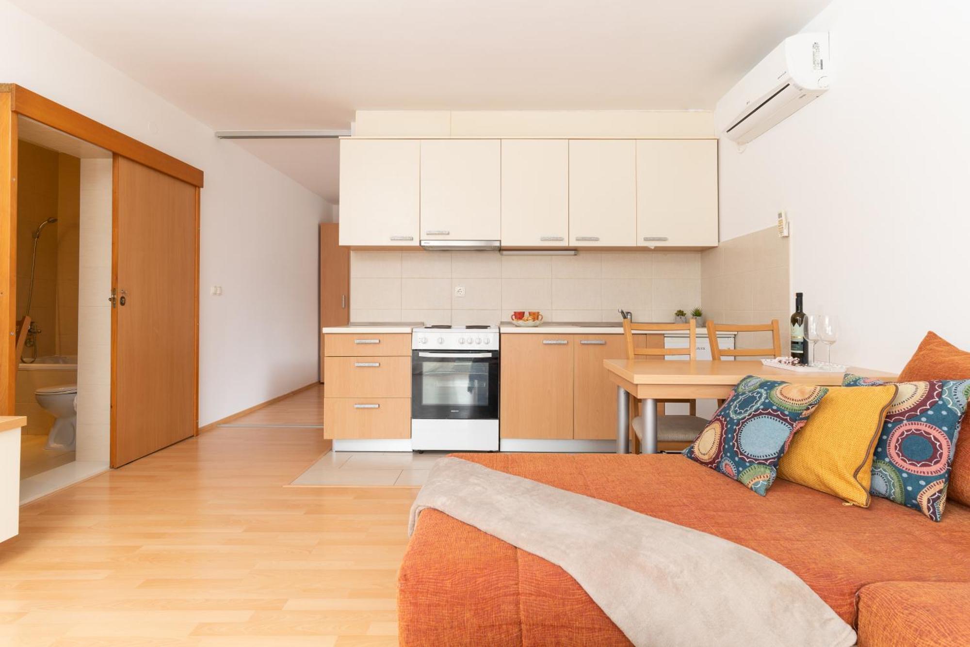 Pure Sky Apartments - With Pool Мостар Экстерьер фото